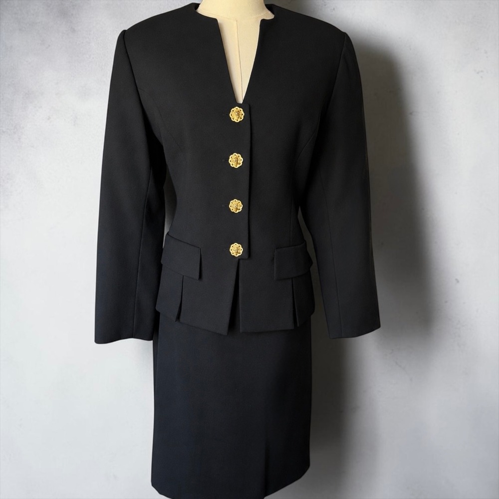 Selina 100% Virgin Wool Black Skirt Suit Sz 12 Gold Button Career Vintage